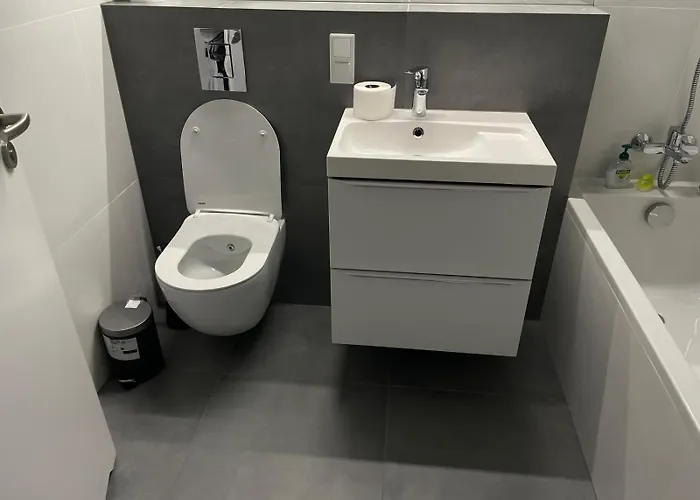 Airconditioned - Lupi I Kuba - Family *