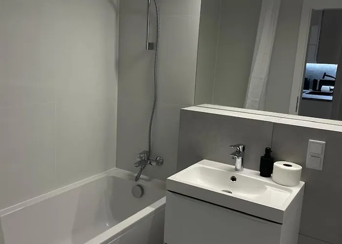 Airconditioned - Lupi I Kuba - Family *