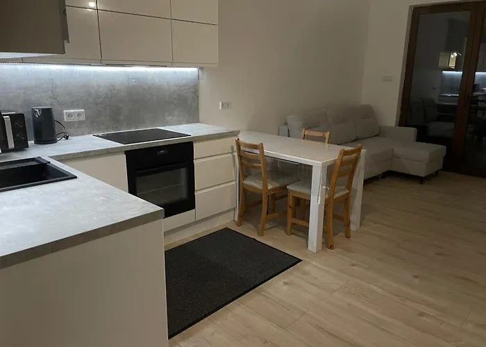 Airconditioned - Lupi I Kuba - Family *